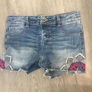 floral shorts